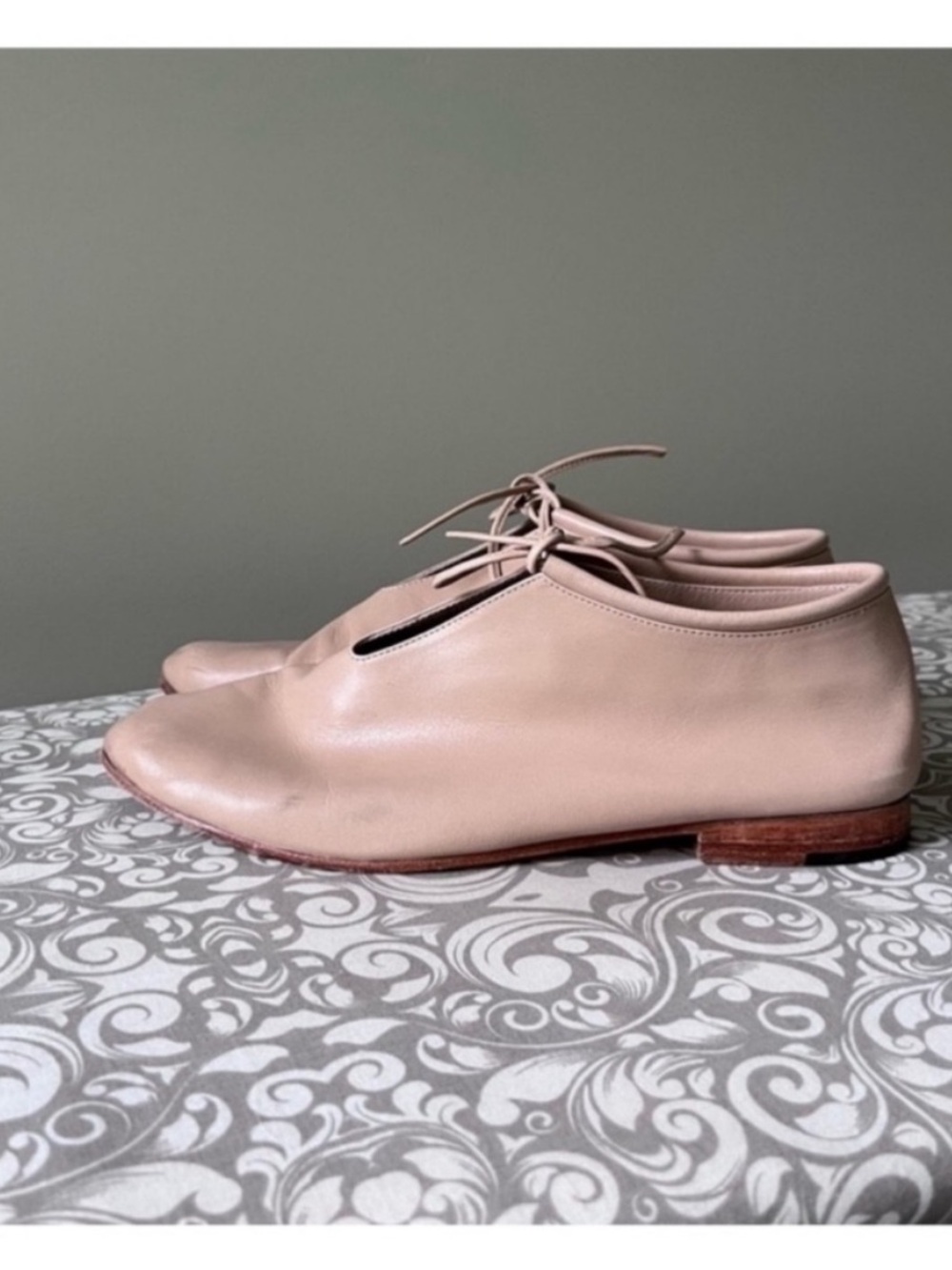 Martiniano Kid Leather Booties in Antelope